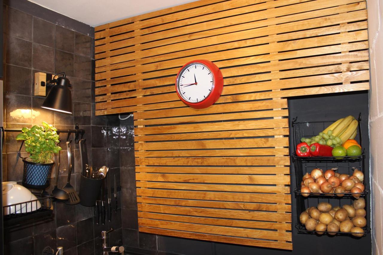 Kleine Souterrain Wohnung Naehe Hamburg ノイ・ヴルムシュトルフ エクステリア 写真
