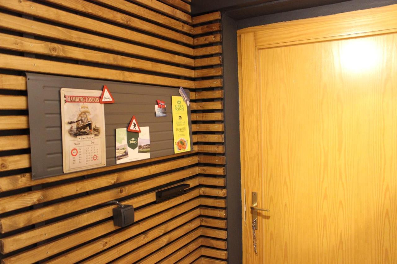 Kleine Souterrain Wohnung Naehe Hamburg ノイ・ヴルムシュトルフ エクステリア 写真